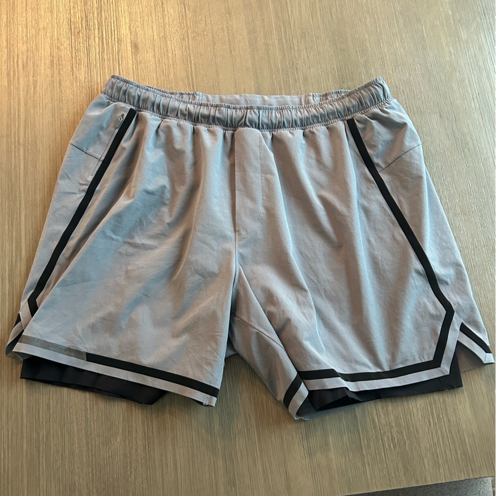 Lululemon Mens License to Train Lined Short 6” Inseam
